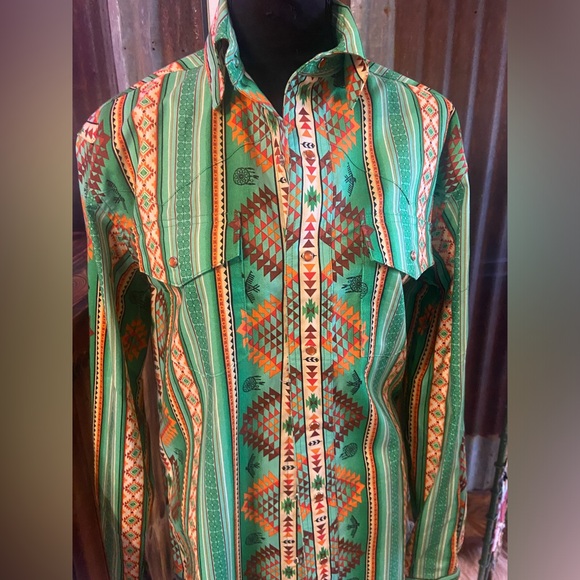 New colorful patterned pearl snap - Picture 1 of 3